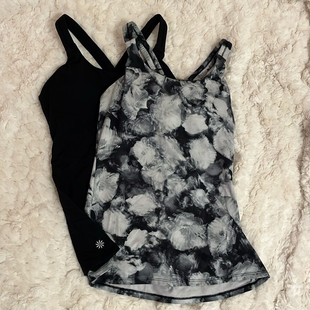 Set of 2 Athleta 2-in-1 tanks
